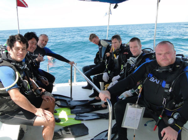 Dive team with Thijs Coenen (second to the right) Brazil 2012. Photo: Maritime Programme, RCE. Dive team with Thijs Coenen (second to the right) Brazil 2012. Photo: Maritime Programme, RCE.