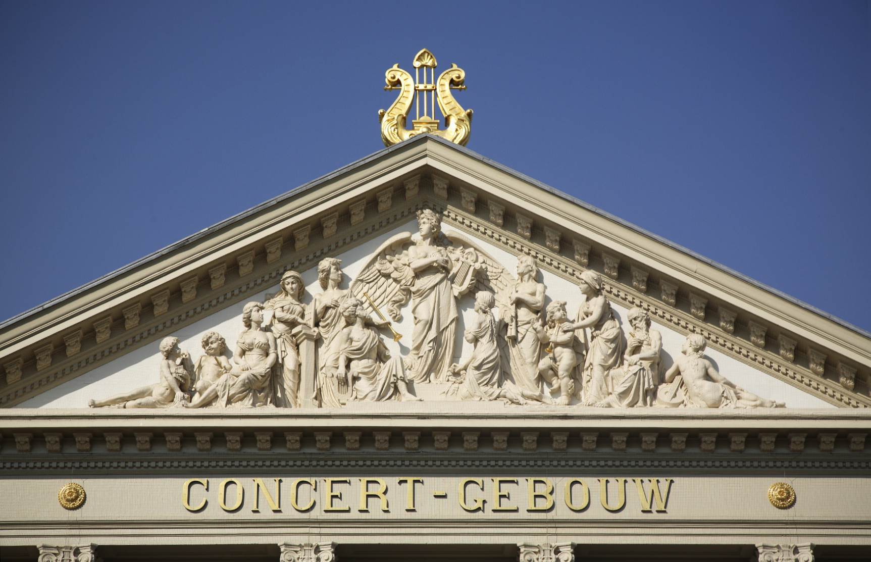 Concertgebouw amsterdam hires Lees verder