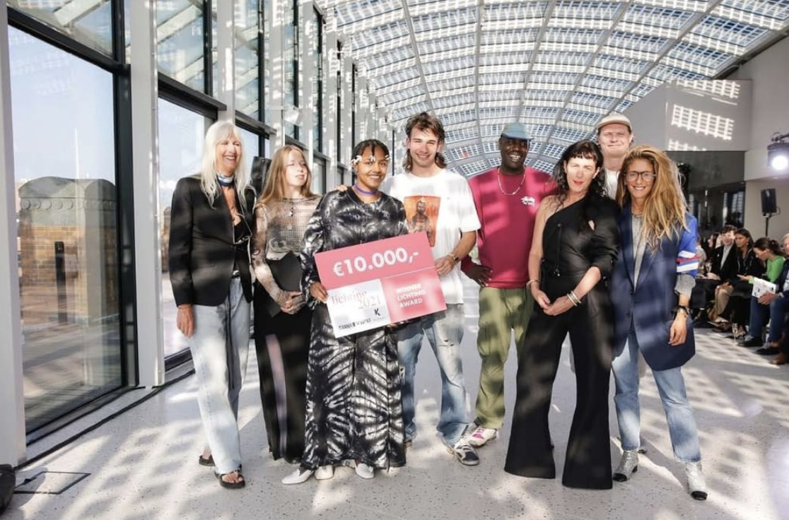 Screenshot at Screenshot at