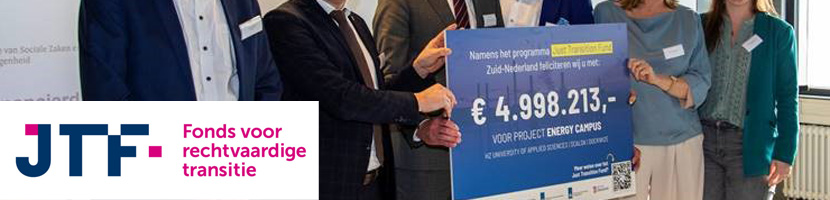Foto JFT nieuwsbrief feb met logo en cheque