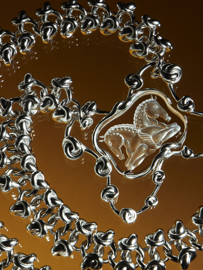 Noon Passama HORSE hi res