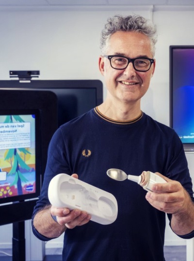 Technologie verbinden aan zorgpraktijk