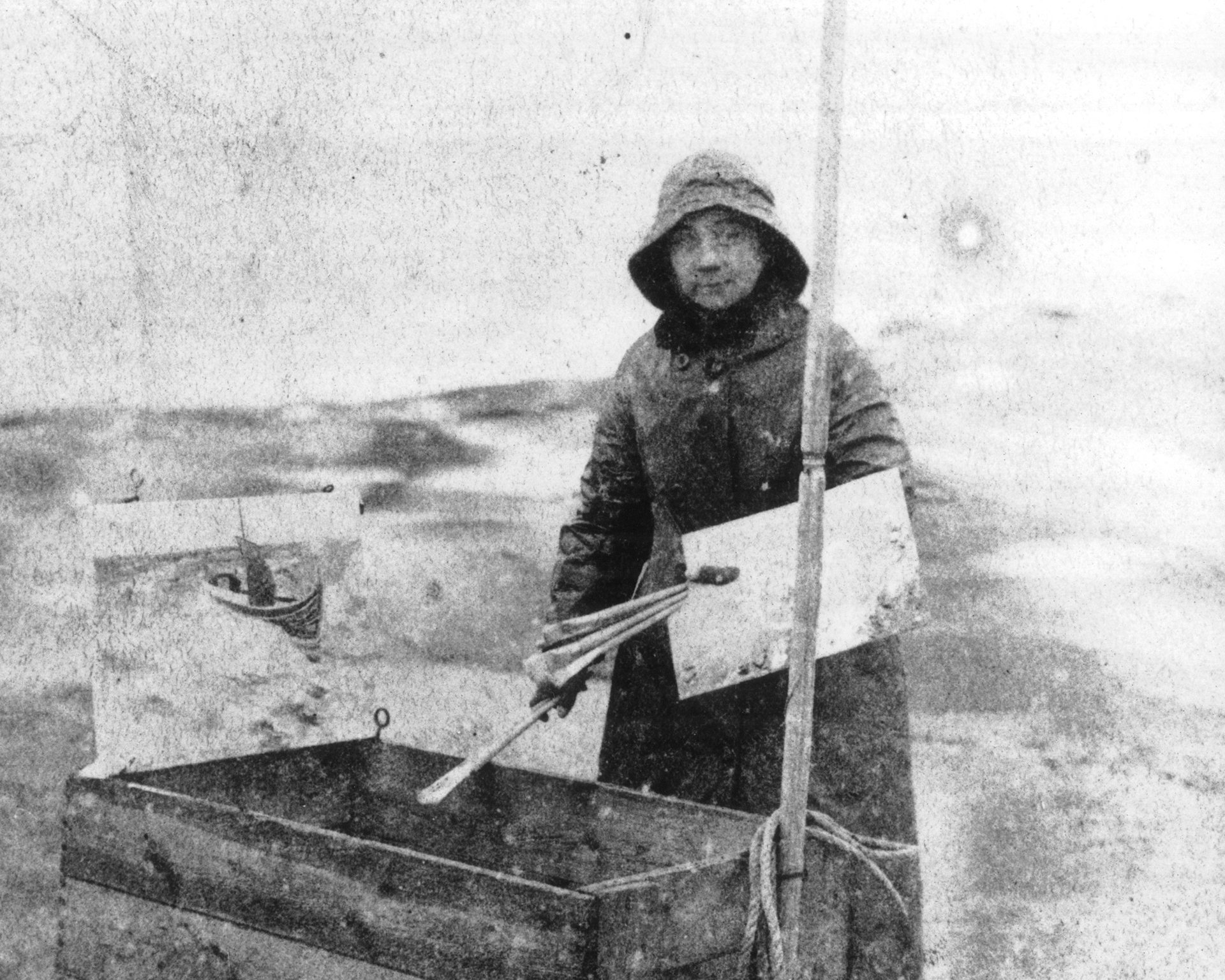 Fotograaf onbekend, Akersloot-Berg naast schilderskist, 1896 of later, Museum Tromp’s Huys Vlieland