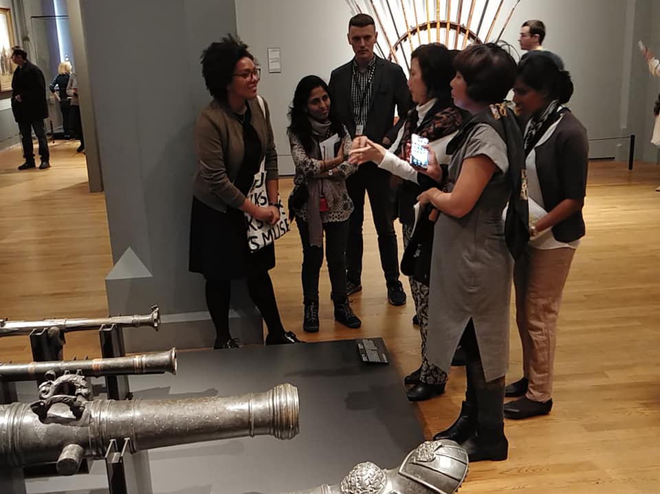 The participants of the ‘Sharing Stories on Contested Histories’ training with Stephanie Archangel (left), junior curator of the Rijksmuseum’s history department (photo: R. Smit).