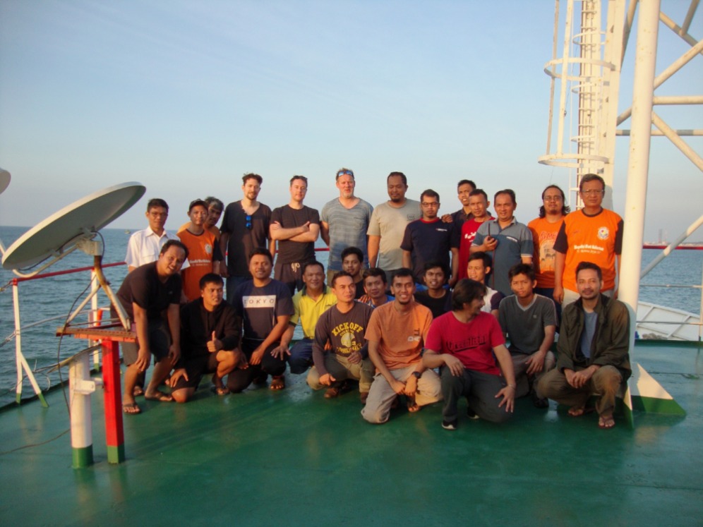 The Indonesian and Dutch team members who carried out the fieldwork in 2019 (photo: ARKENAS/Cultural Heritage Agency of the Netherlands).