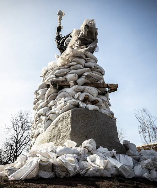 Monument to Petro Sahaidachny during Russian invasion of Ukraine
