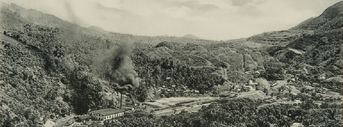 View over Sawahlunto (photo Jean Demmeni NMVW CCO Collectie Nederland)