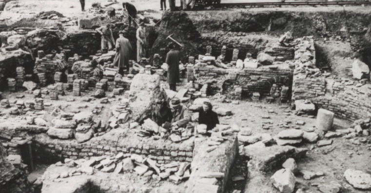 De opgraving van het publieke badhuis van Coriovallum (Heerlen) in 1940  (Foto: Thermenmuseum Heerlen).