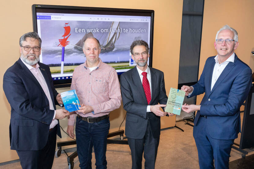 Uitreiking scheepswrakpaspoort fotostudiowierd